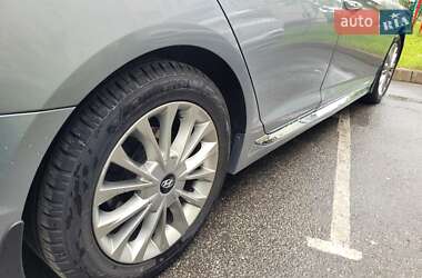Седан Hyundai Sonata 2015 в 