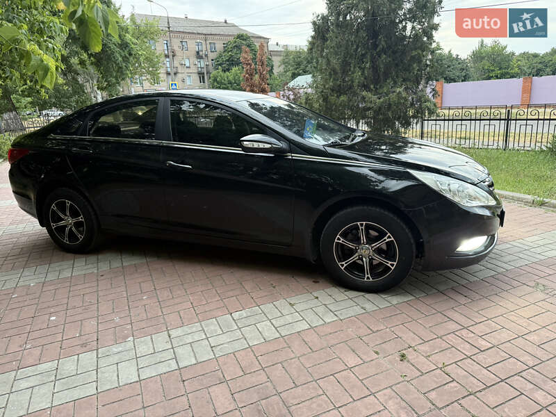 Седан Hyundai Sonata 2010 в Запорожье