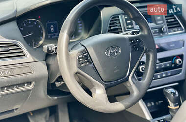 Седан Hyundai Sonata 2015 в 