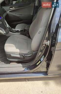 Седан Hyundai Sonata 2013 в 