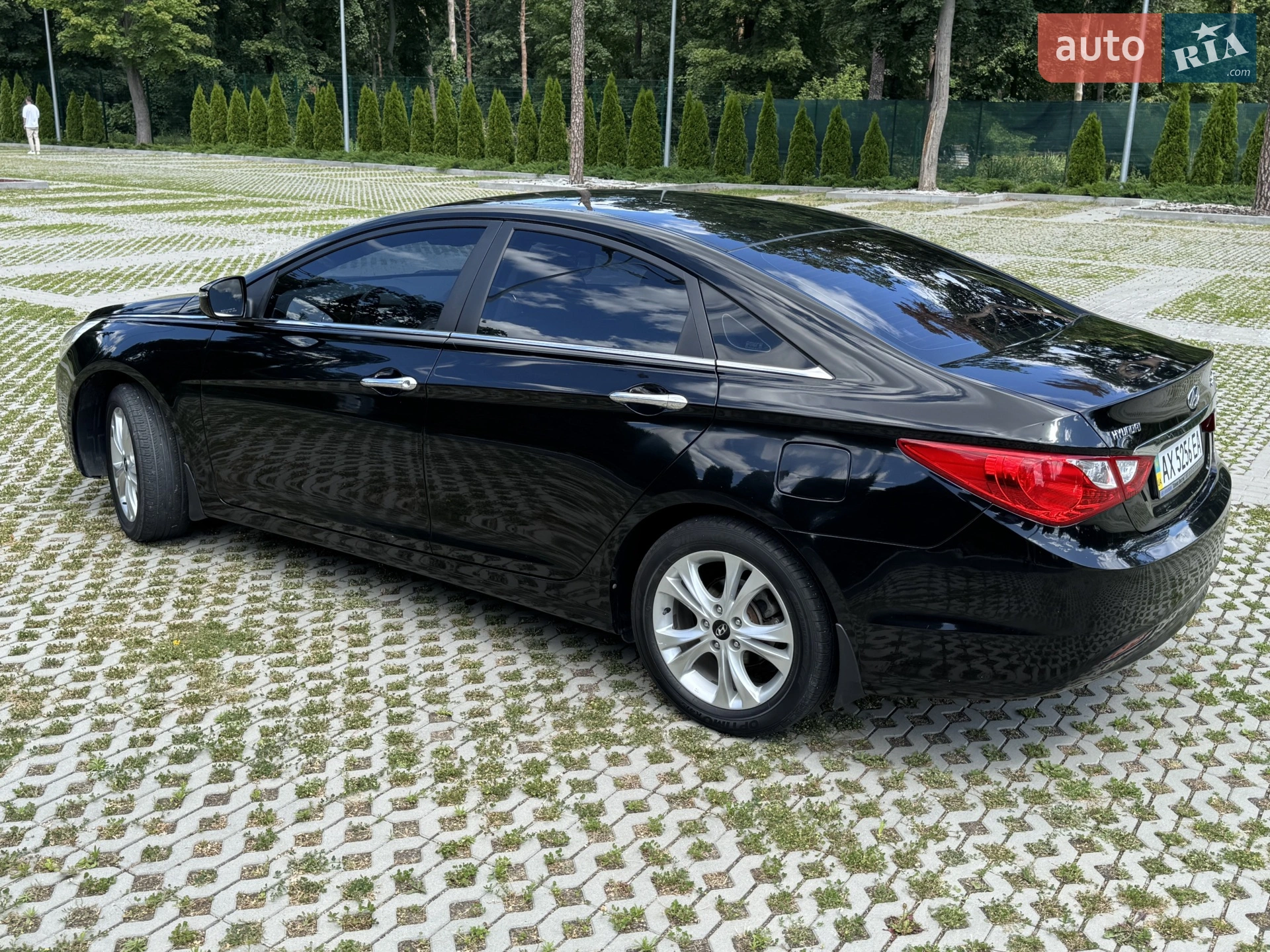 2010 Hyundai Sonata - мініатюра 10