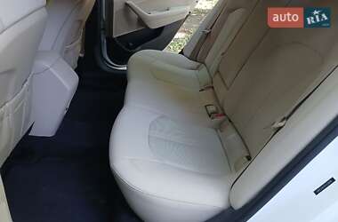 Седан Hyundai Sonata 2015 в 
