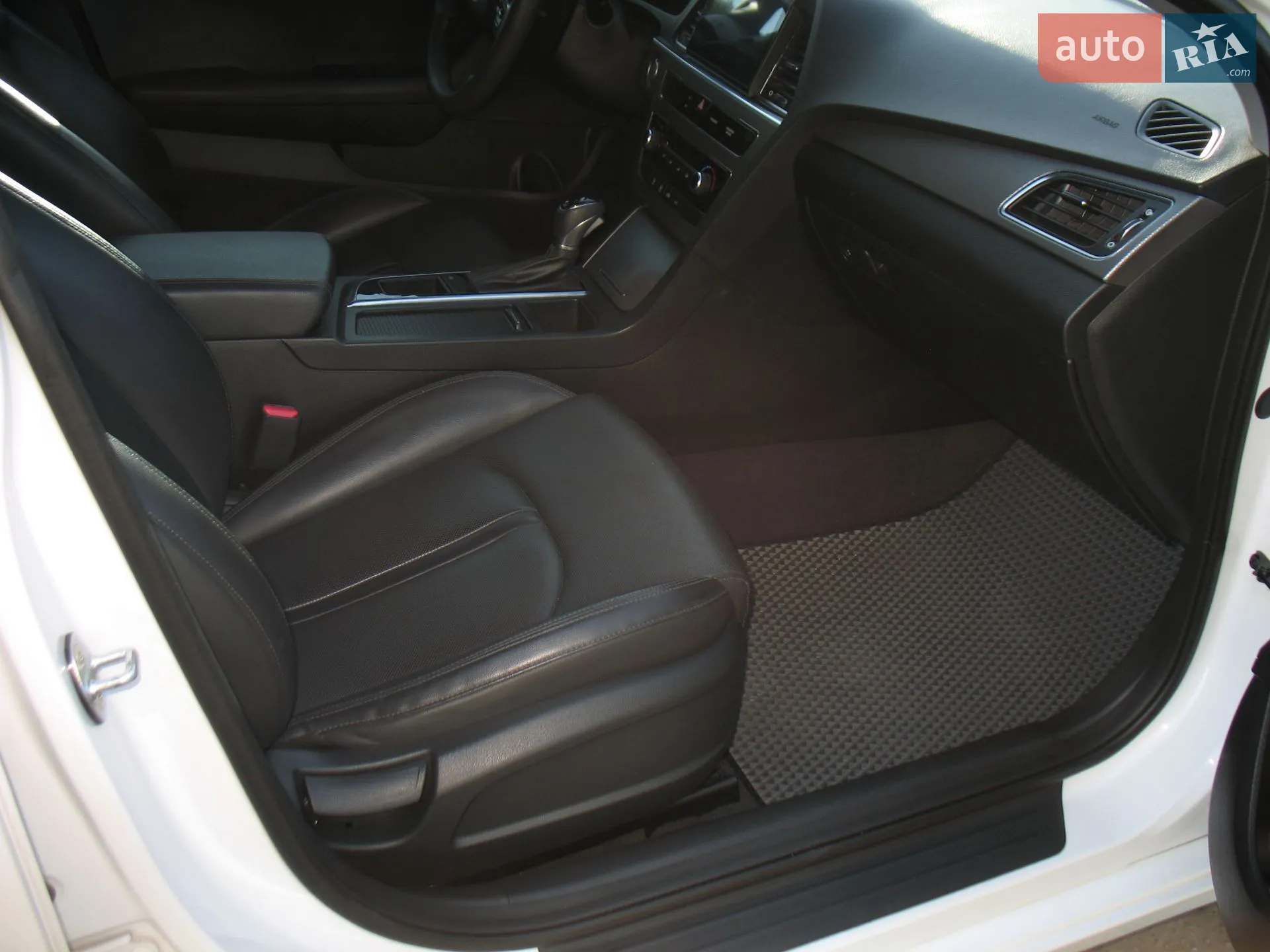2016 Hyundai Sonata - мініатюра 15