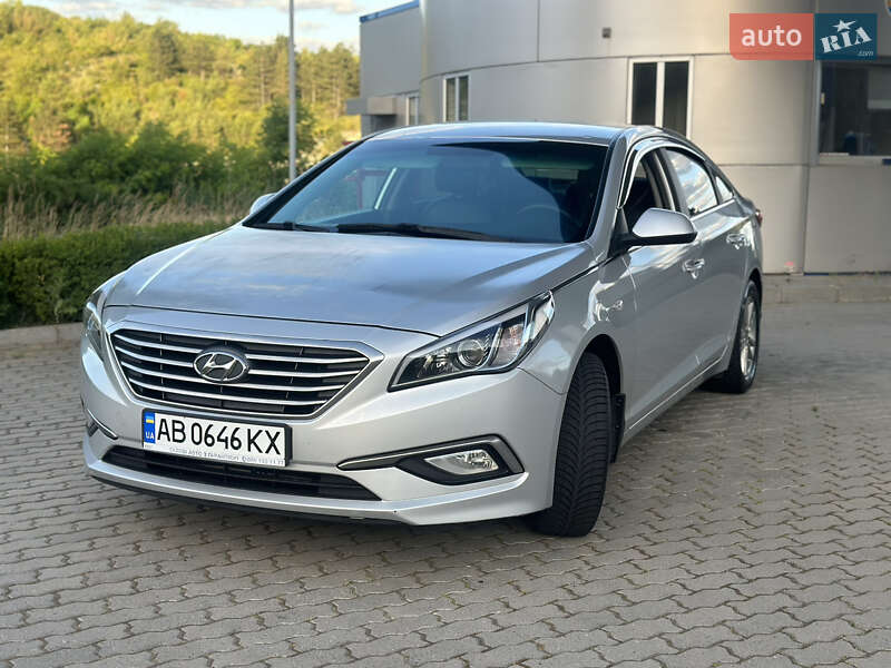 Седан Hyundai Sonata 2015 в Могилев-Подольске