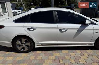 Седан Hyundai Sonata 2015 в 