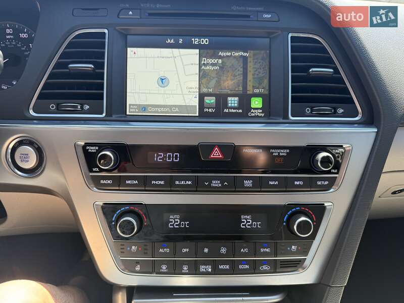 Седан Hyundai Sonata 2015 в Ужгороде