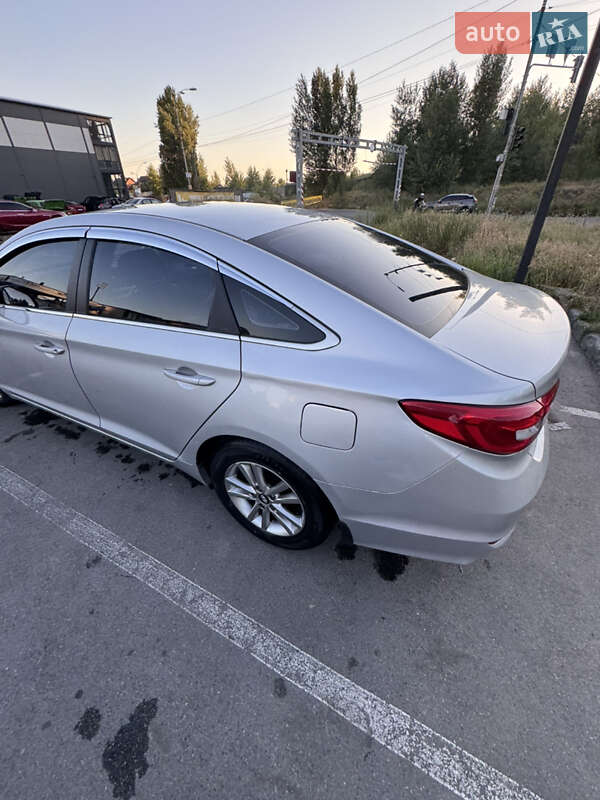 Седан Hyundai Sonata 2016 в Києві