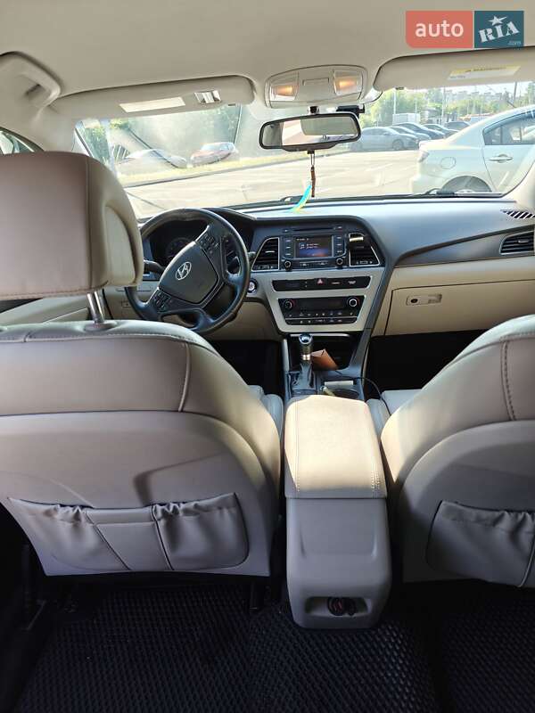 Седан Hyundai Sonata 2015 в Киеве фото 12 Седан Hyundai Sonata 2015 в Киеве