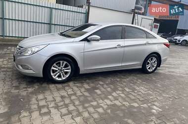 Седан Hyundai Sonata 2010 в Умані
