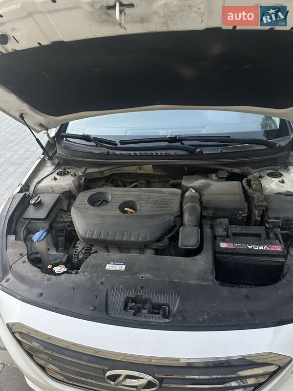 Седан Hyundai Sonata 2015 в Тернополе