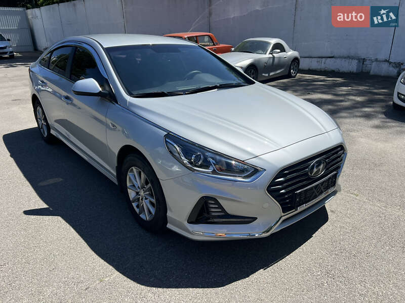 Седан Hyundai Sonata 2017 в Киеве