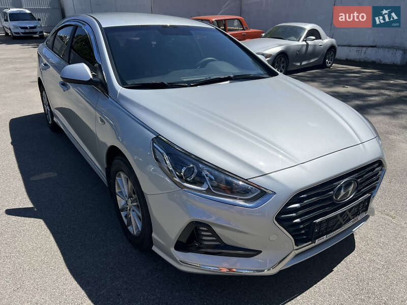 Седан Hyundai Sonata 2017 в Киеве