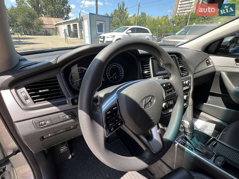 Седан Hyundai Sonata 2017 в Киеве