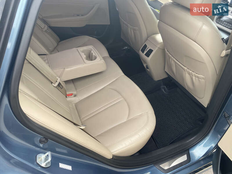 Седан Hyundai Sonata 2015 в Киеве фото 10 Седан Hyundai Sonata 2015 в Киеве