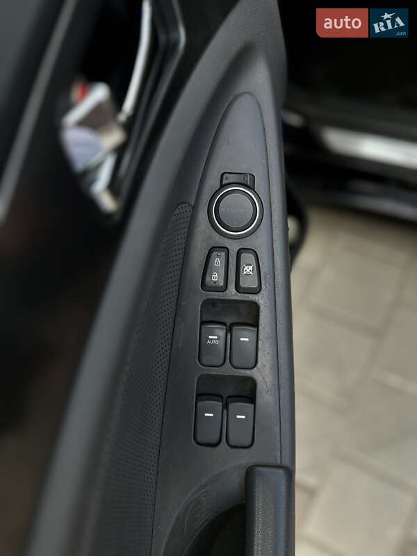 Седан Hyundai Sonata 2014 в Вознесенську фото 13 Седан Hyundai Sonata 2014 в Вознесенську