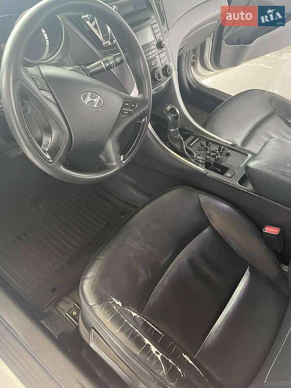 Седан Hyundai Sonata 2015 в Мукачевому фото 5 Седан Hyundai Sonata 2015 в Мукачевому