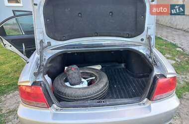 Седан Hyundai Sonata 2004 в 
