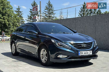 Седан Hyundai Sonata 2010 в 
