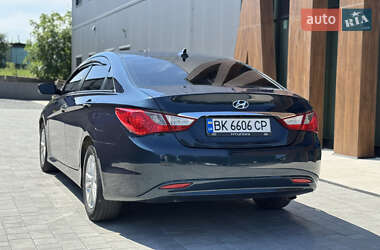 Седан Hyundai Sonata 2010 в 