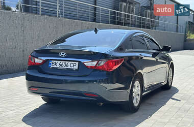 Седан Hyundai Sonata 2010 в 