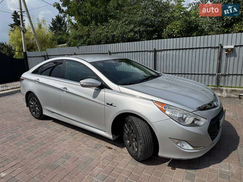 Седан Hyundai Sonata 2014 в Киеве фото 5 Седан Hyundai Sonata 2014 в Киеве