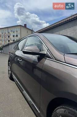 Седан Hyundai Sonata 2015 в 