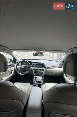 Седан Hyundai Sonata 2015 в 