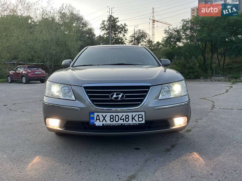 Hyundai Sonata 2009