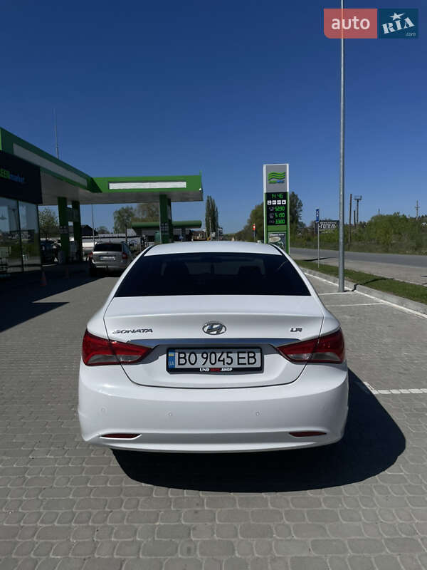 Седан Hyundai Sonata 2013 в Бережанах