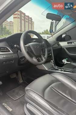 Седан Hyundai Sonata 2015 в 