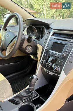 Седан Hyundai Sonata 2013 в Каменец-Подольском