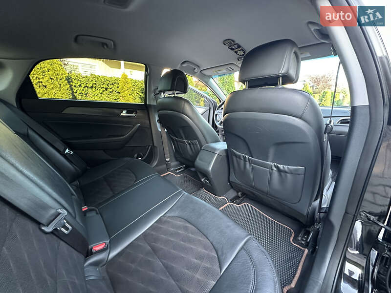 Седан Hyundai Sonata 2015 в Одессе