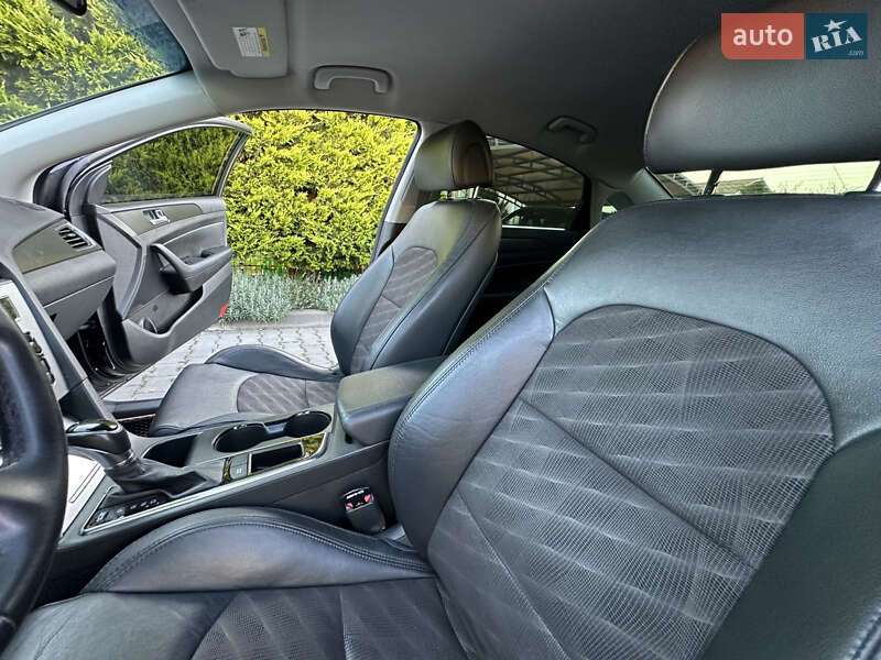 Седан Hyundai Sonata 2015 в Одессе