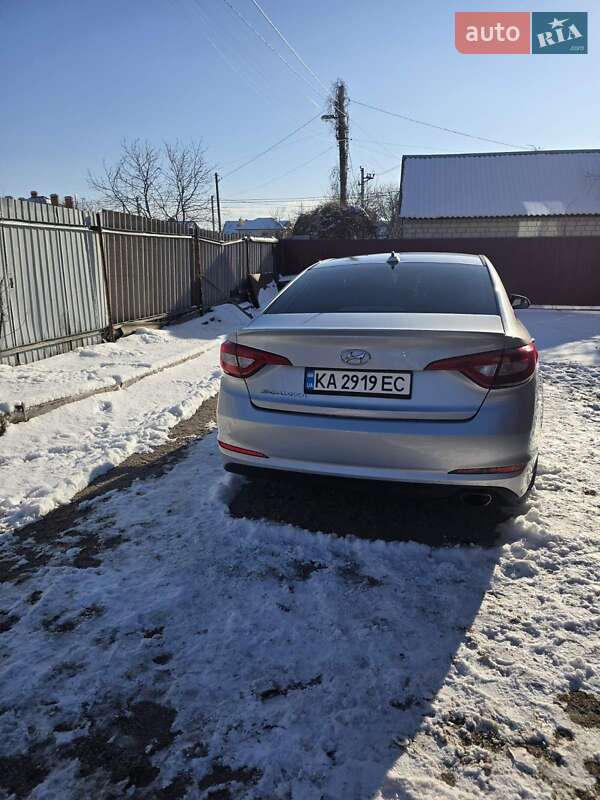 Hyundai Sonata 2015