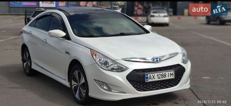 Hyundai Sonata 2013