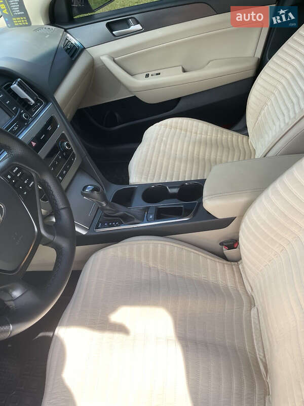 Седан Hyundai Sonata 2015 в Пирятині