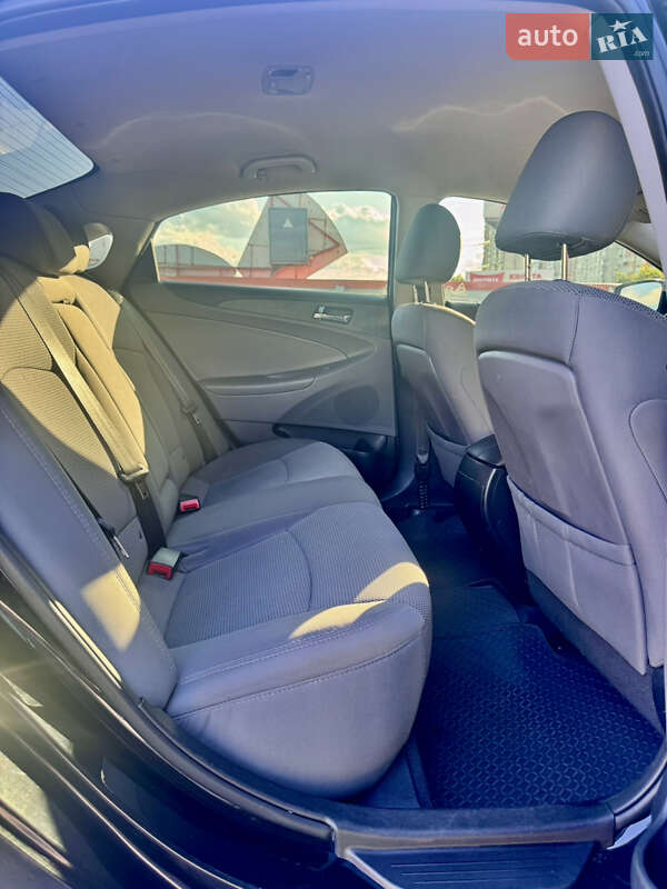 Седан Hyundai Sonata 2013 в Киеве