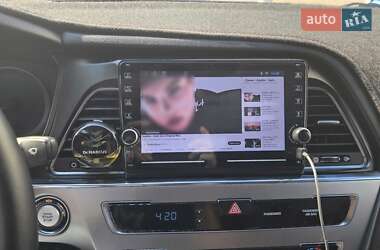 Седан Hyundai Sonata 2016 в 