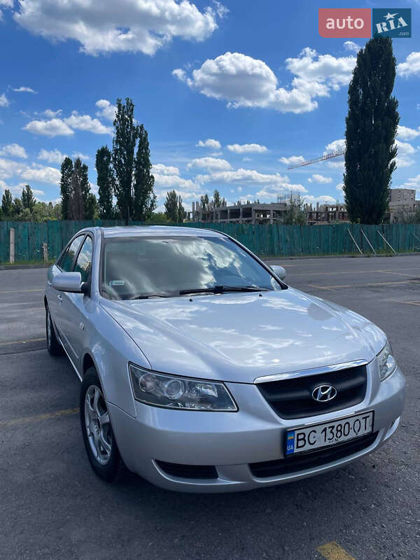 Hyundai Sonata 2007