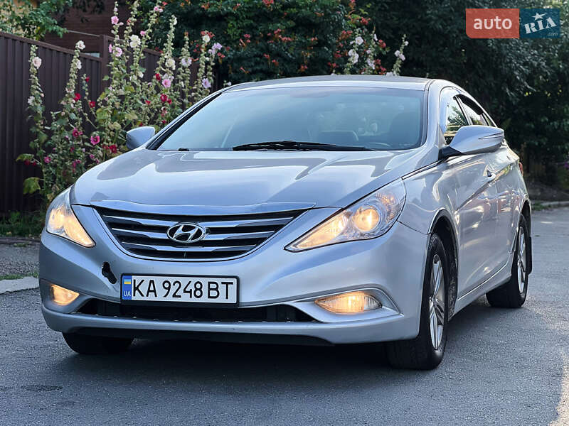 Hyundai Sonata 2012