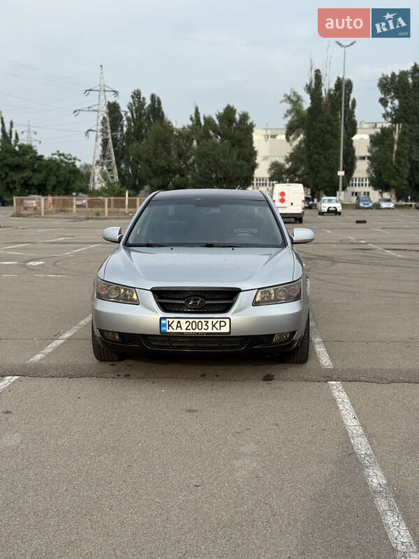 Седан Hyundai Sonata 2006 в Киеве