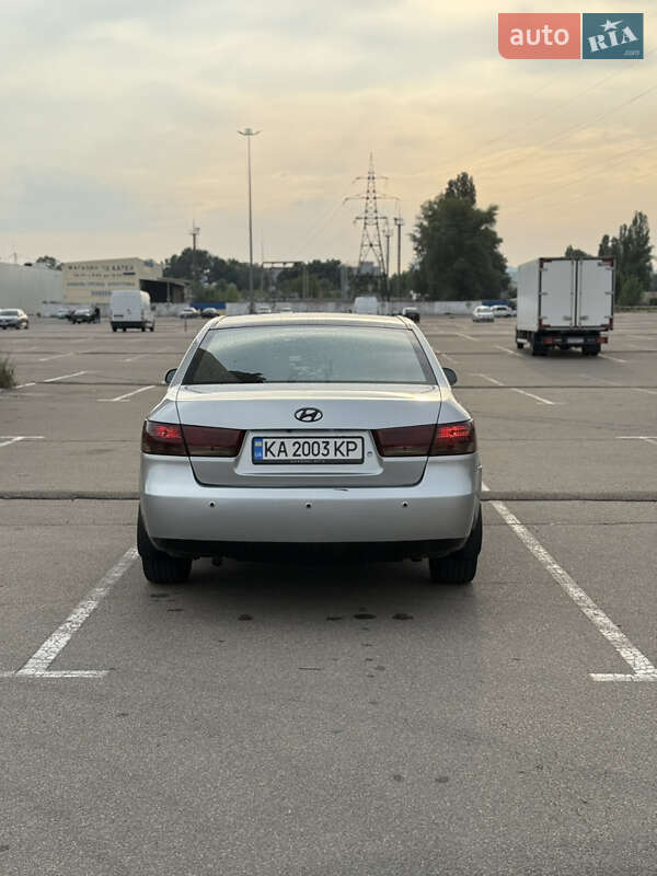 Седан Hyundai Sonata 2006 в Киеве
