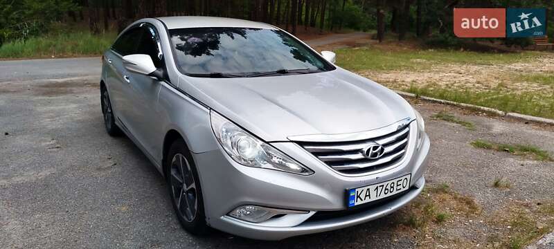 Hyundai Sonata 2012