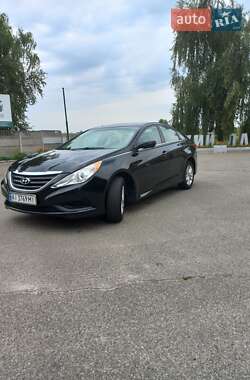Седан Hyundai Sonata 2014 в Нових Петрівцях
