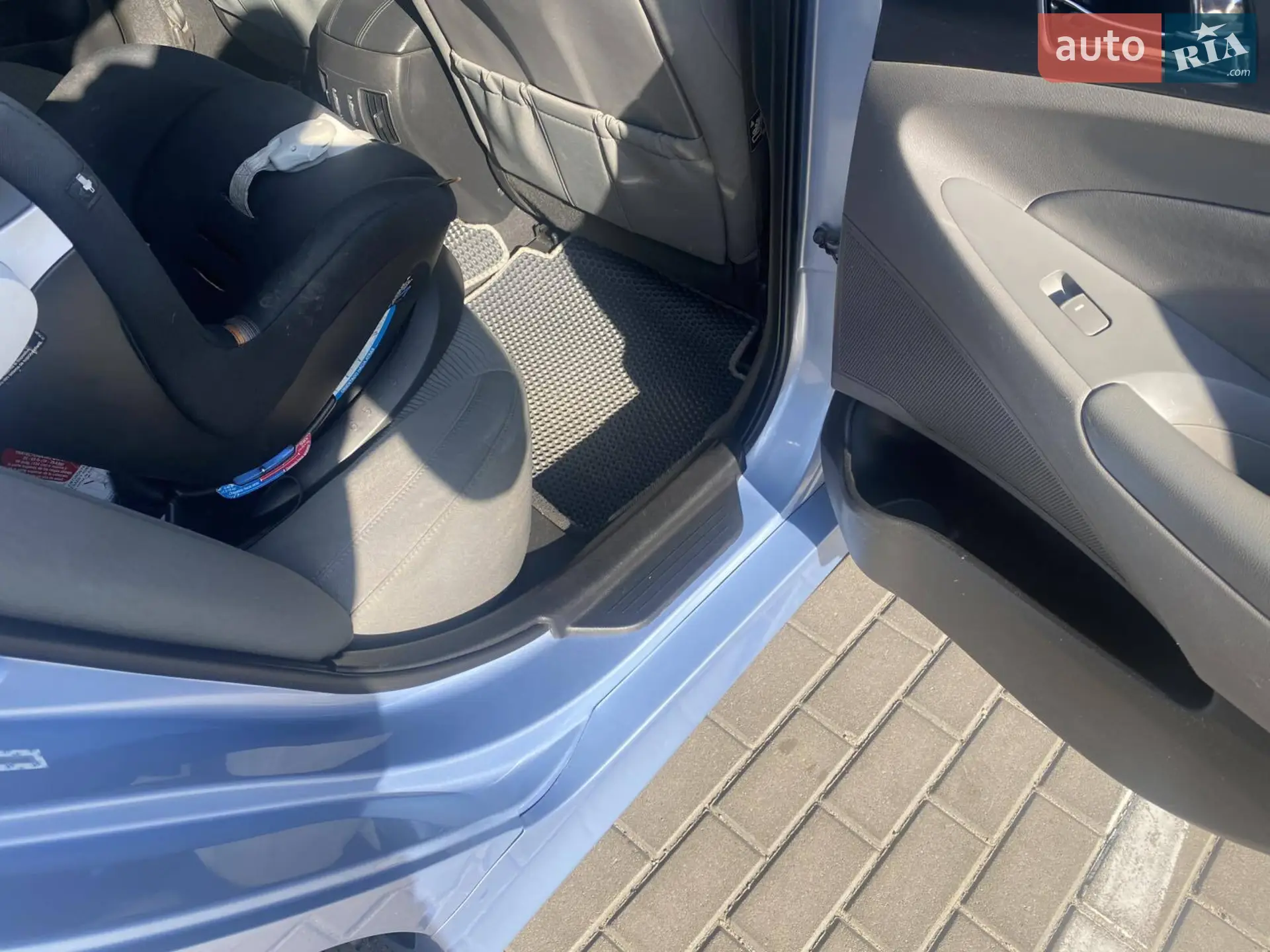 2013 Hyundai Sonata - мініатюра 17