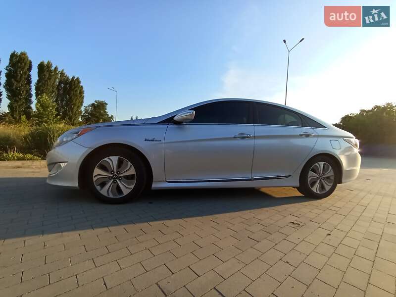 Седан Hyundai Sonata 2013 в Виннице фото 25 Седан Hyundai Sonata 2013 в Виннице