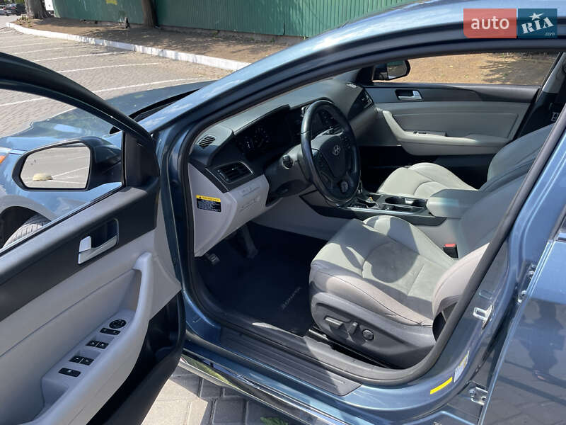 Седан Hyundai Sonata 2015 в Одессе