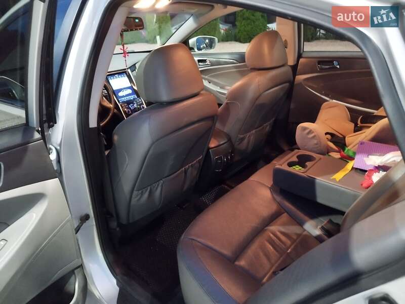 Седан Hyundai Sonata 2012 в Ивано-Франковске