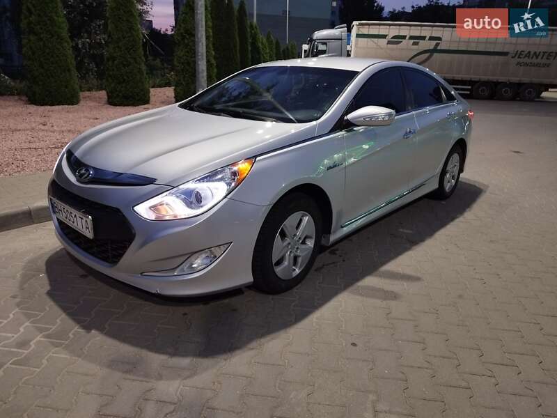 Hyundai Sonata 2012