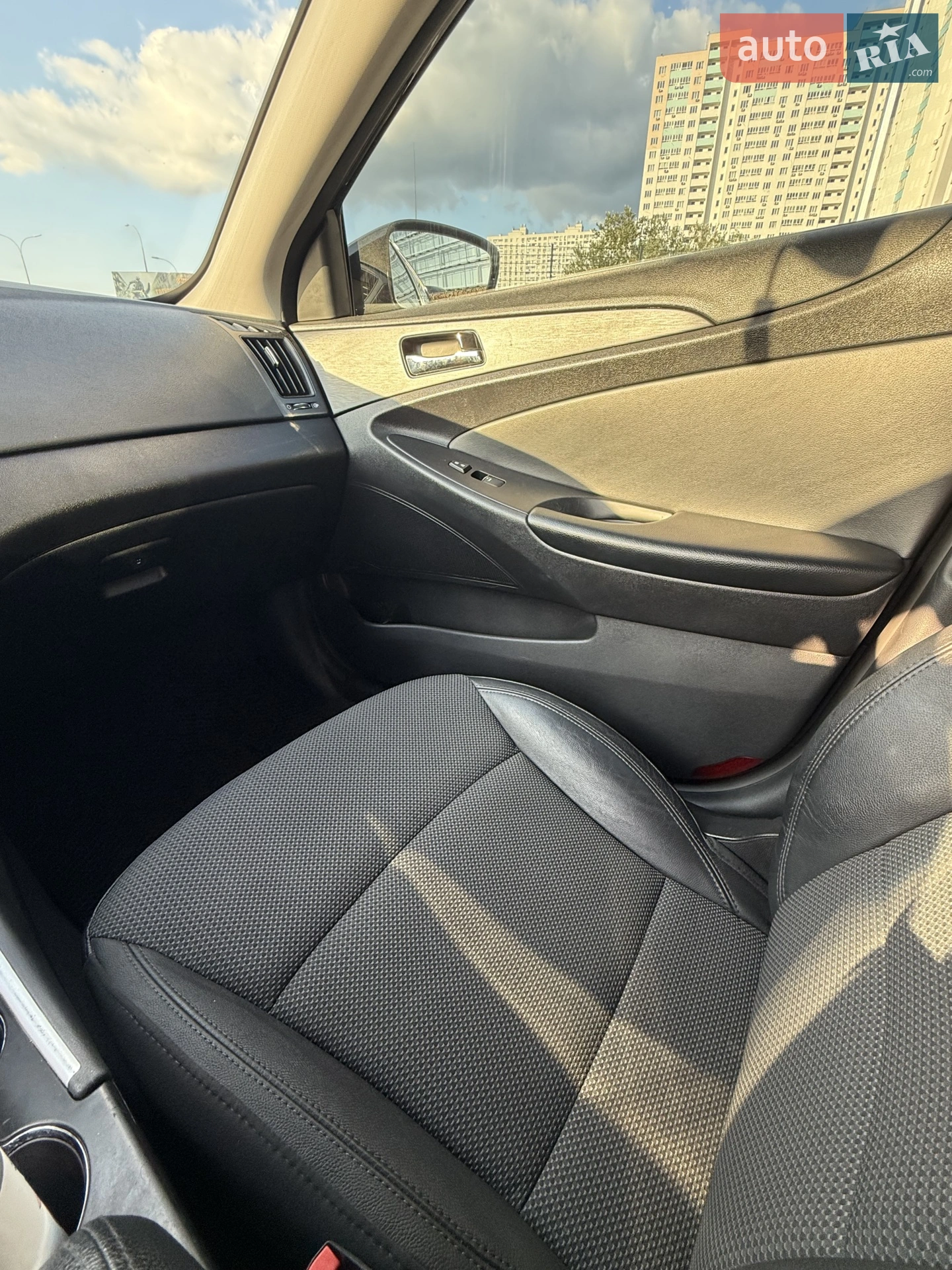 2013 Hyundai Sonata - мініатюра 13